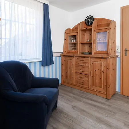 아파트 Toewerland 10 유이스트