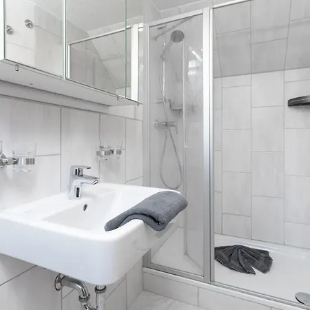 아파트 Toewerland 10 *